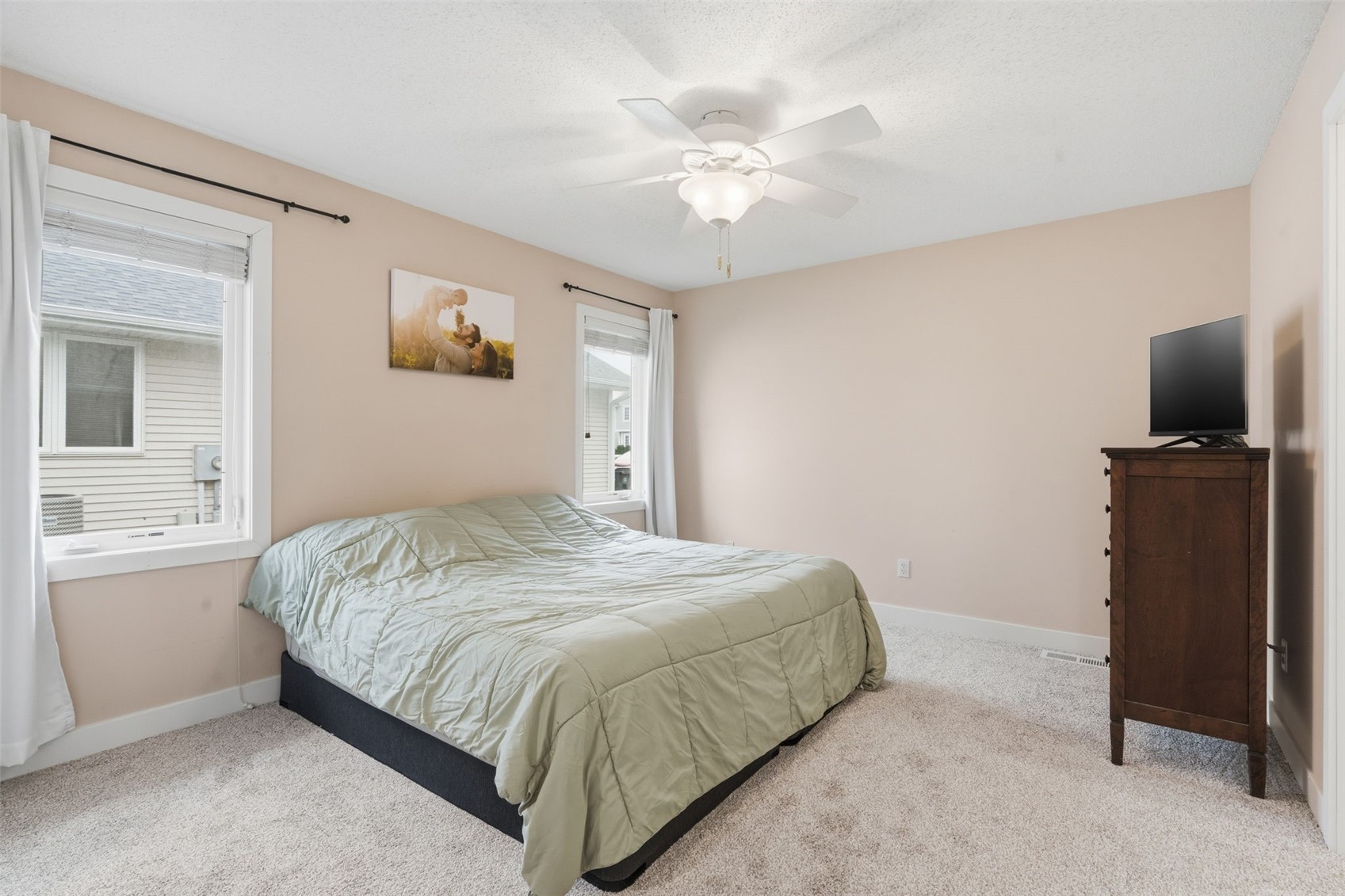 733 71st Street NE Cedar Rapids IA 52402