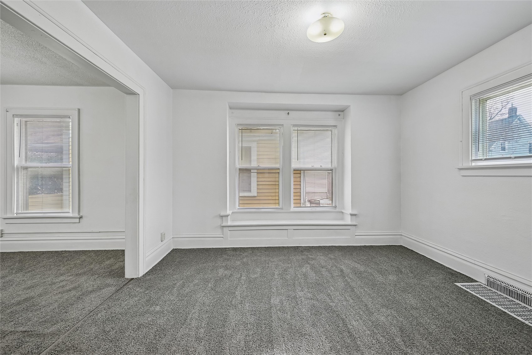 1615 4th Avenue SE Cedar Rapids IA 52403