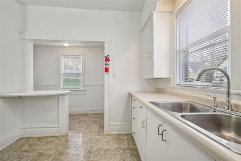 1615 4th Avenue SE Cedar Rapids IA 52403