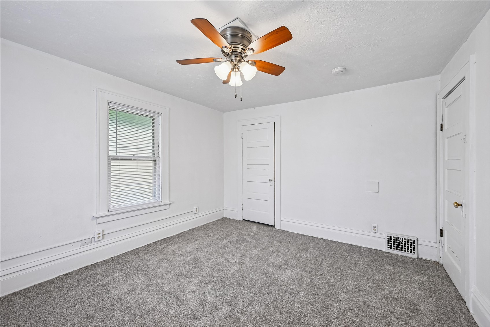 1615 4th Avenue SE Cedar Rapids IA 52403
