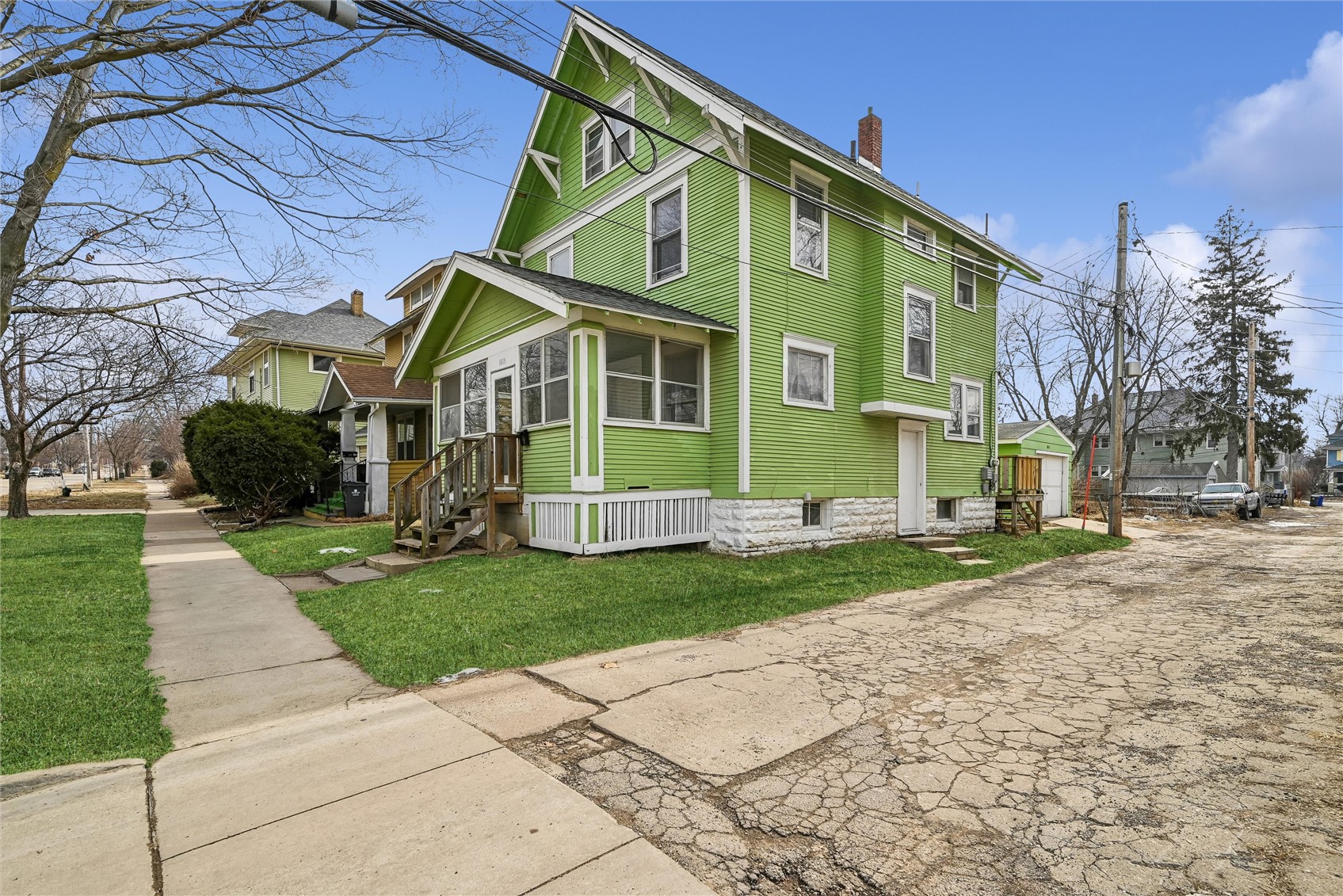 1615 4th Avenue SE Cedar Rapids IA 52403