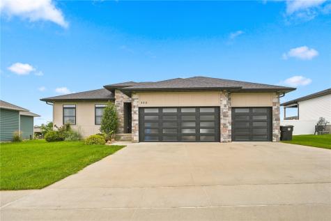 2013 Reese Road Cedar Falls IA 50613