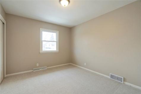 1325 36th Street SE Cedar Rapids IA 52403
