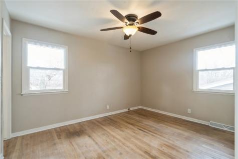 1325 36th Street SE Cedar Rapids IA 52403