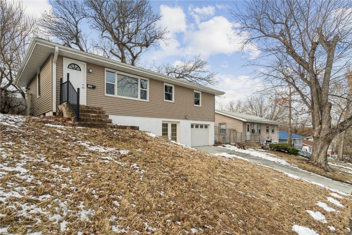1325 36th Street SE Cedar Rapids IA 52403