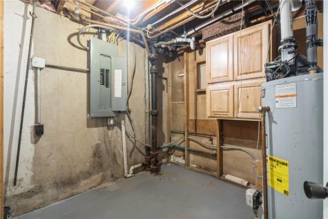 1325 36th Street SE Cedar Rapids IA 52403
