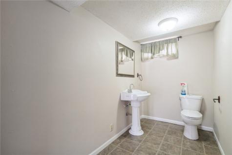 1325 36th Street SE Cedar Rapids IA 52403