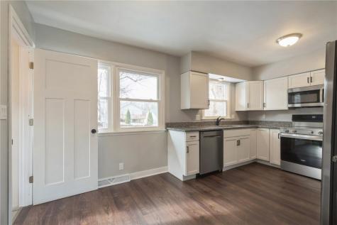 1325 36th Street SE Cedar Rapids IA 52403