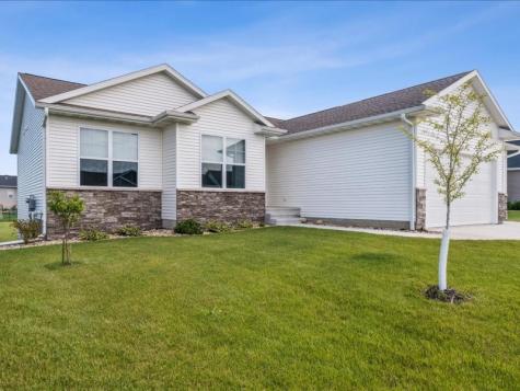 1326 Echo Ridge Lane Marion IA 52302