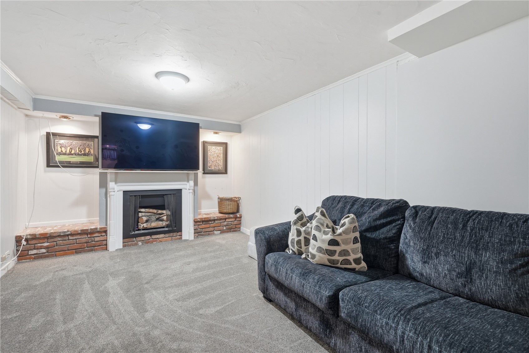 629 37th Street NE Cedar Rapids IA 52402