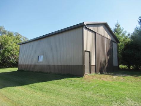 4617 Durow Road Center Point IA 52213