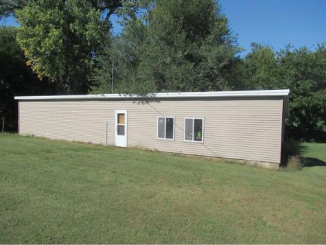 4617 Durow Road Center Point IA 52213