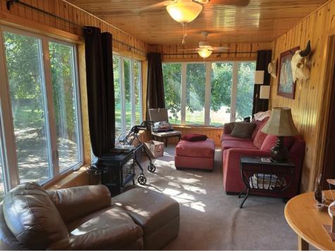 4617 Durow Road Center Point IA 52213