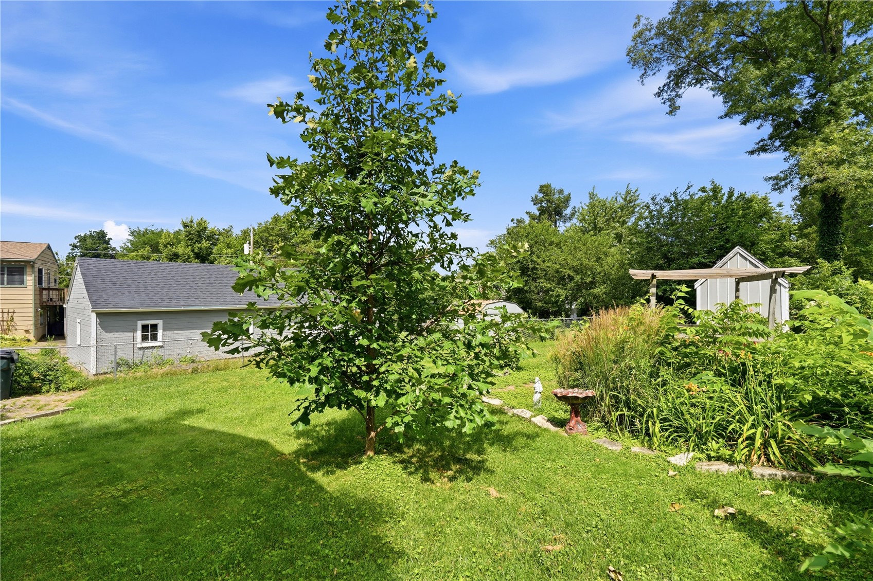1606 Maplewood Drive NE Cedar Rapids IA 52402