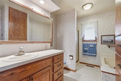 3615 24th Avenue Marion IA 52302