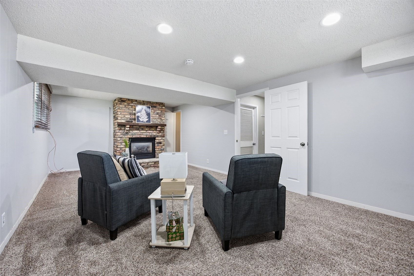 619 Olive Drive NW Cedar Rapids IA 52405