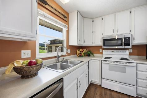 619 Olive Drive NW Cedar Rapids IA 52405