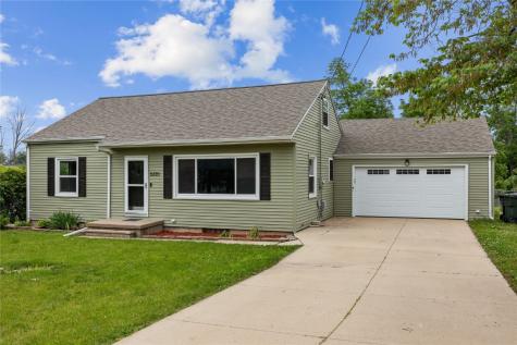 2820 12th Avenue SW Cedar Rapids IA 52404