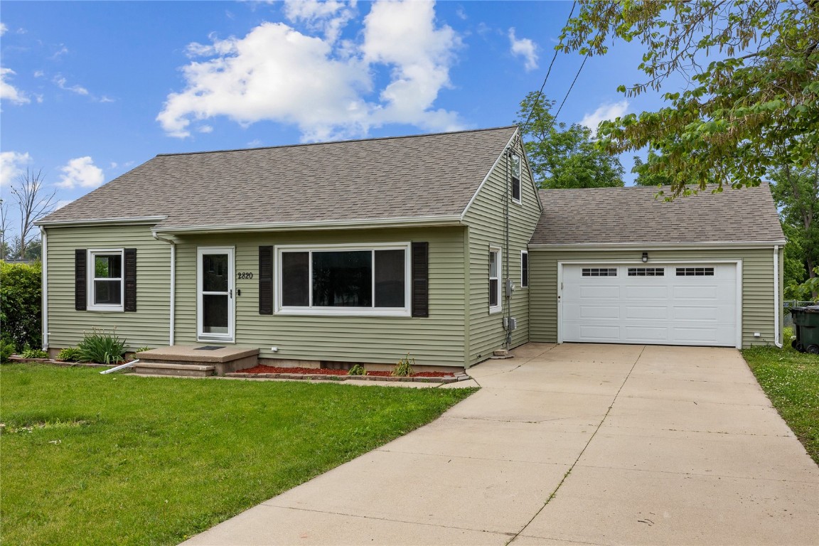 2820 12th Avenue SW Cedar Rapids IA 52404