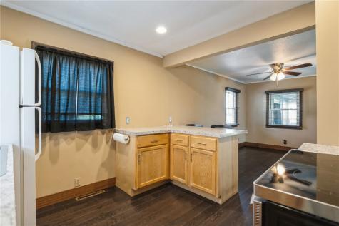 69 26th Avenue SW Cedar Rapids IA 52404