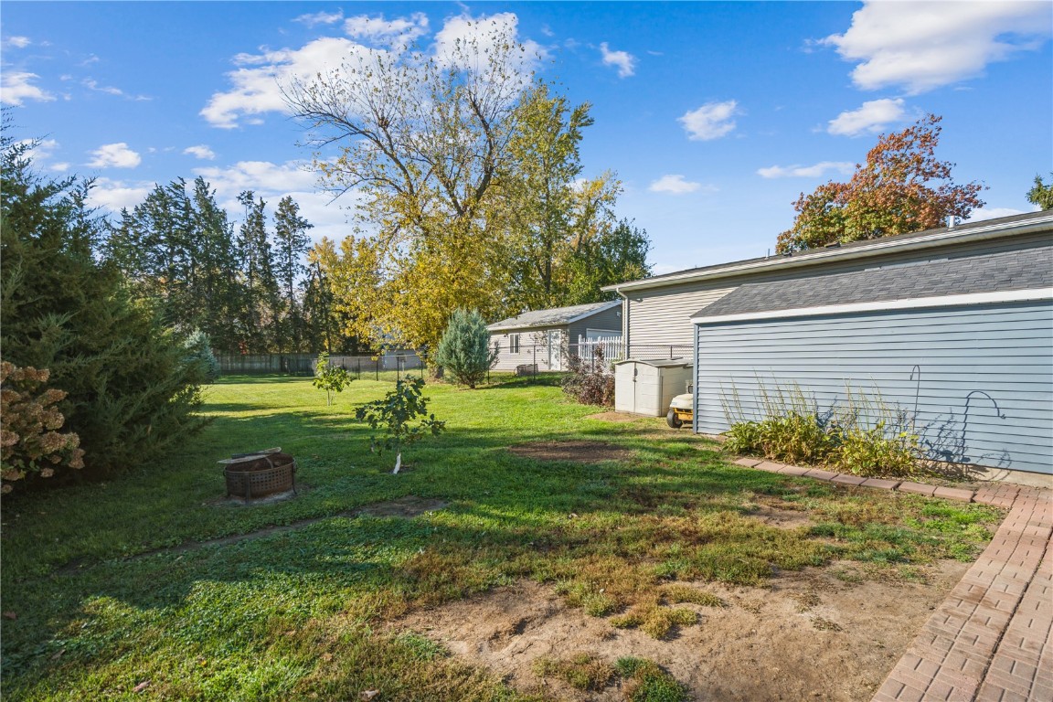 69 26th Avenue SW Cedar Rapids IA 52404