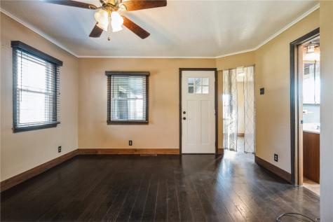69 26th Avenue SW Cedar Rapids IA 52404