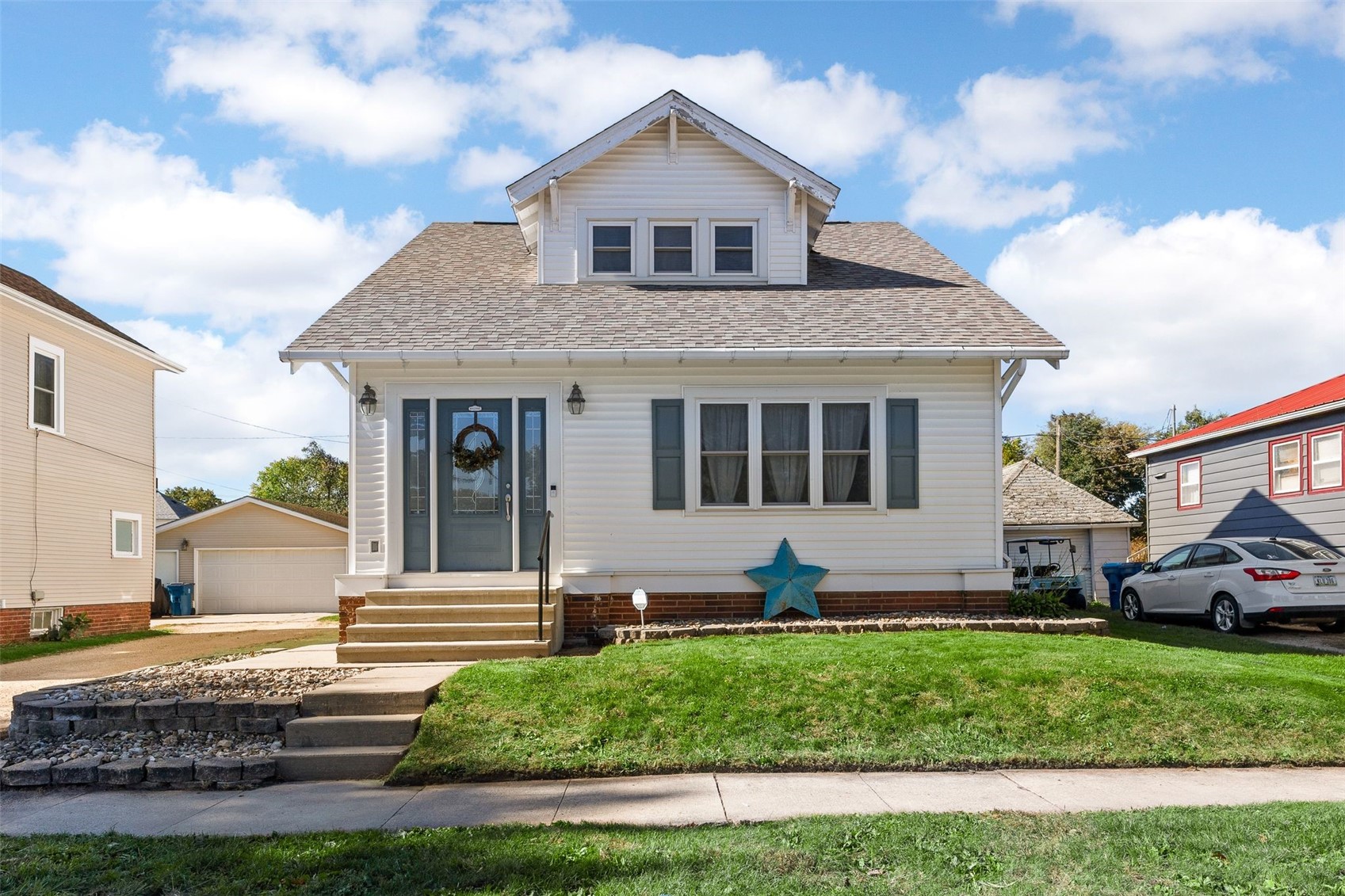 717 N Maple Street Monticello IA 52310