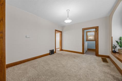 717 N Maple Street Monticello IA 52310
