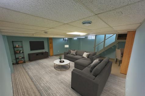 717 N Maple Street Monticello IA 52310