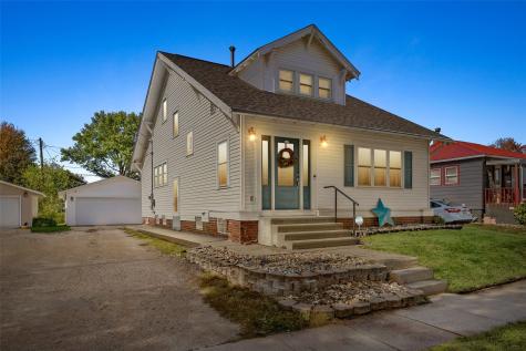 717 N Maple Street Monticello IA 52310