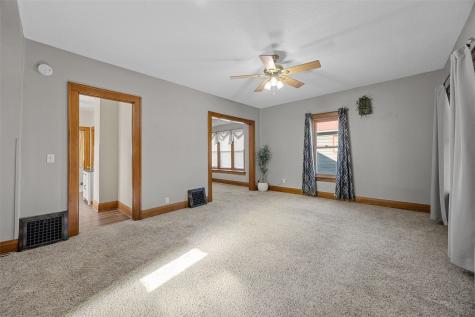 717 N Maple Street Monticello IA 52310