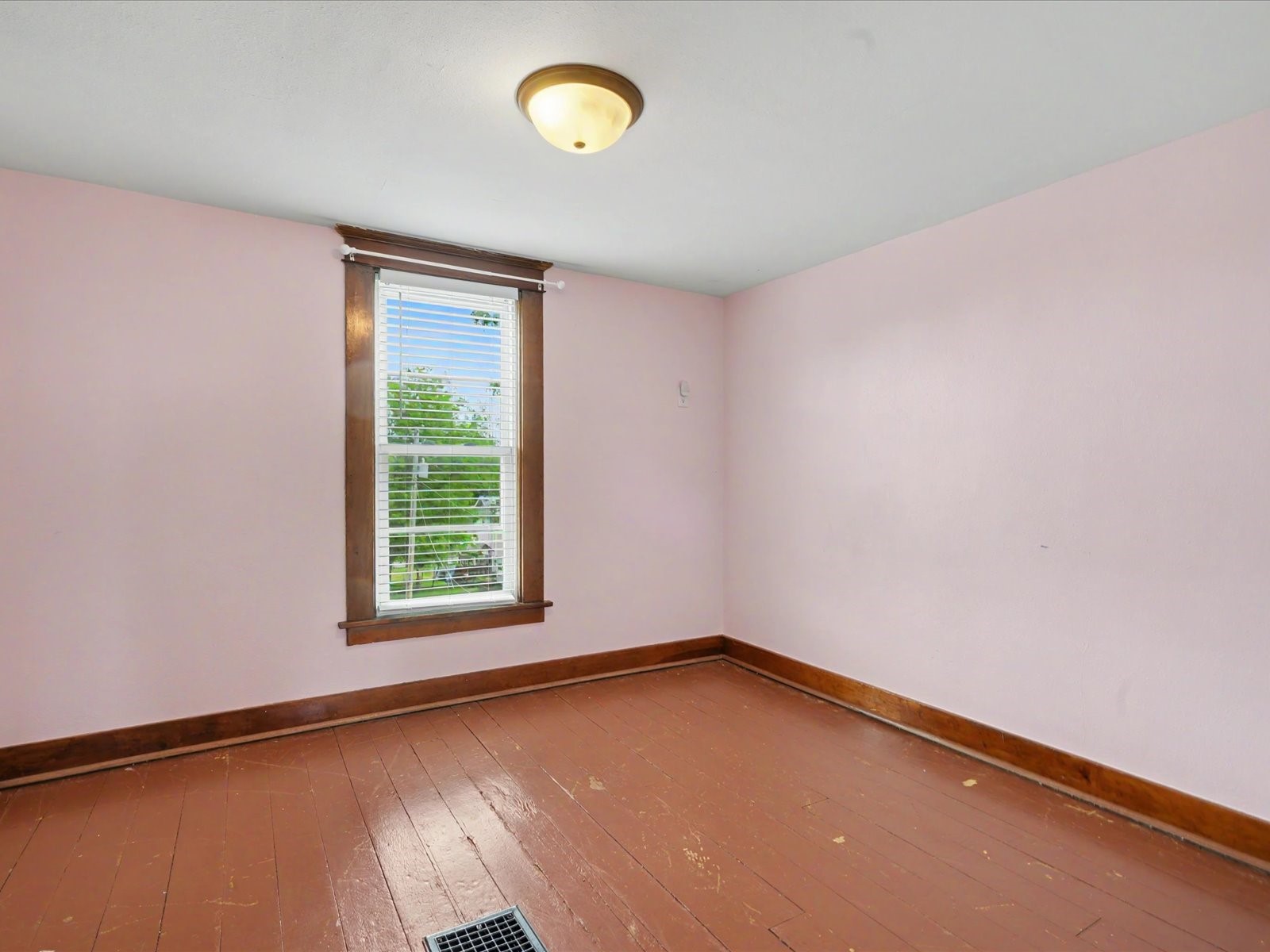 404 W 1st Street Mechanicsville IA 52306