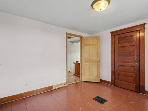 404 W 1st Street Mechanicsville IA 52306