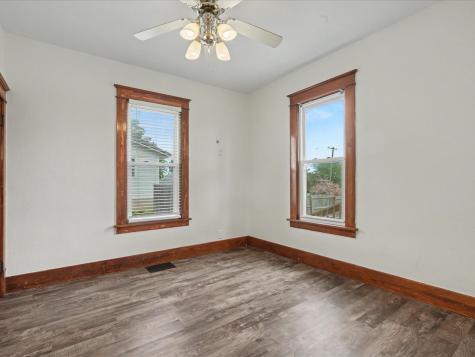 404 W 1st Street Mechanicsville IA 52306