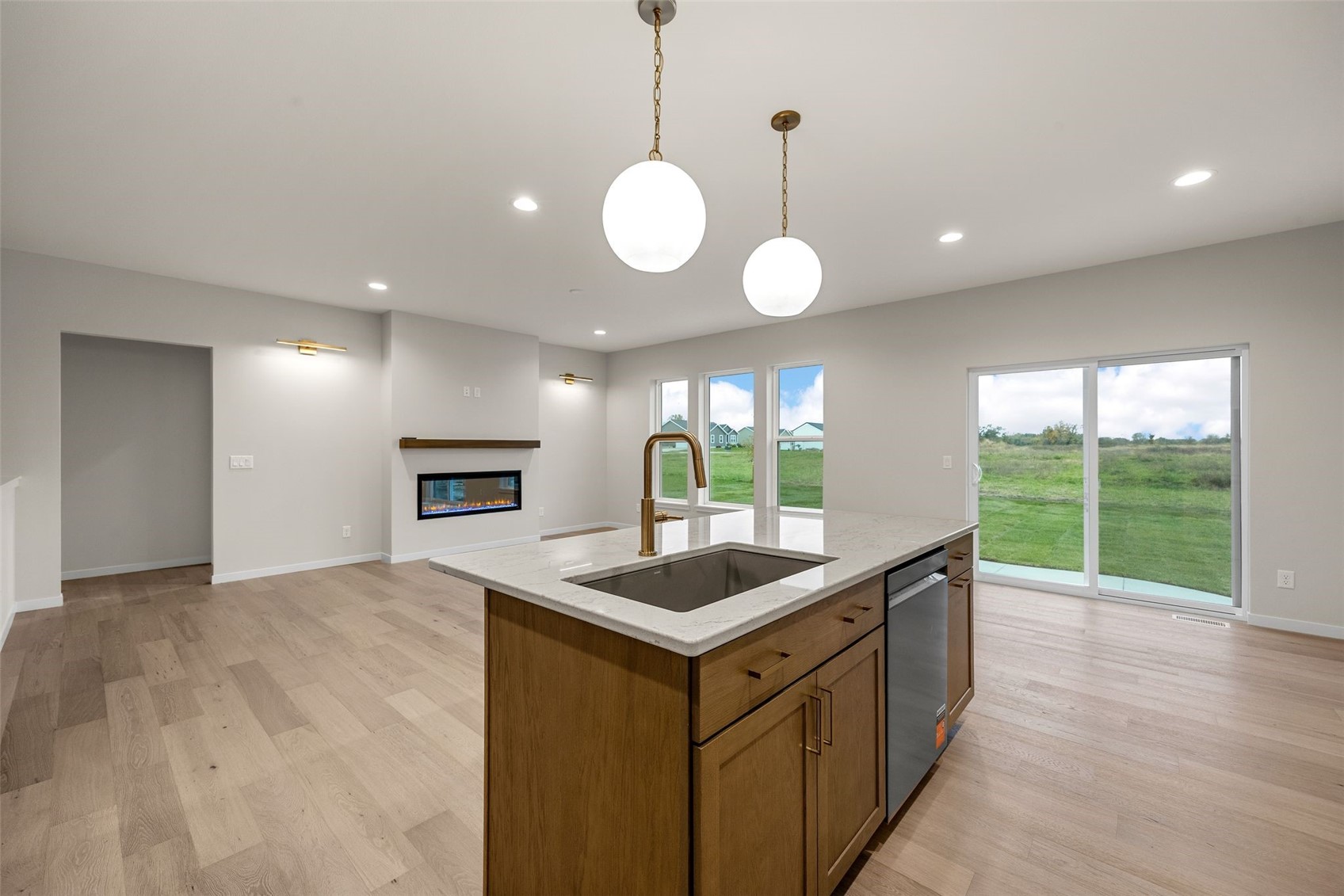 211 Meadows Field Drive NE Cedar Rapids IA 52402