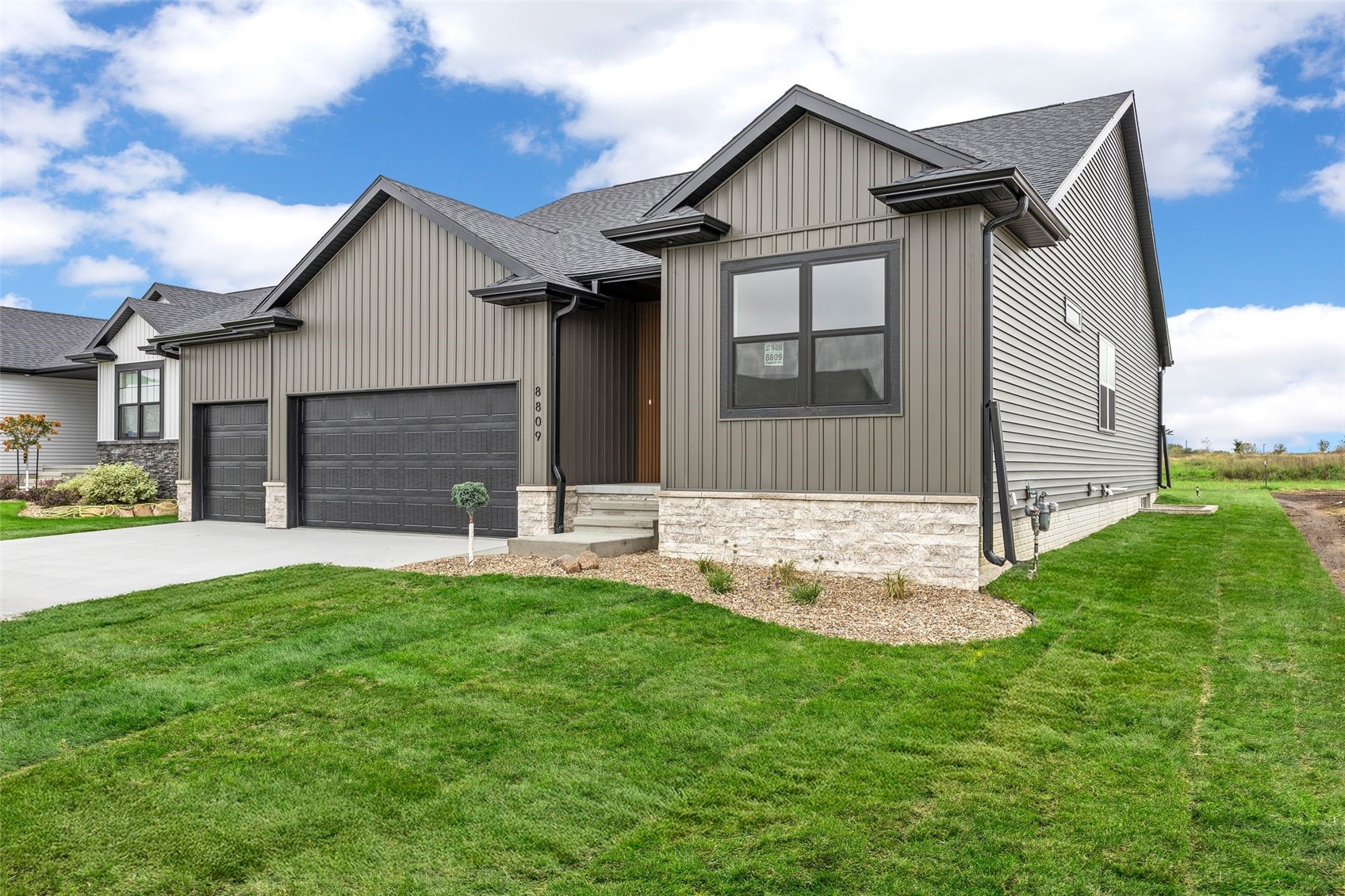 211 Meadows Field Drive NE Cedar Rapids IA 52402