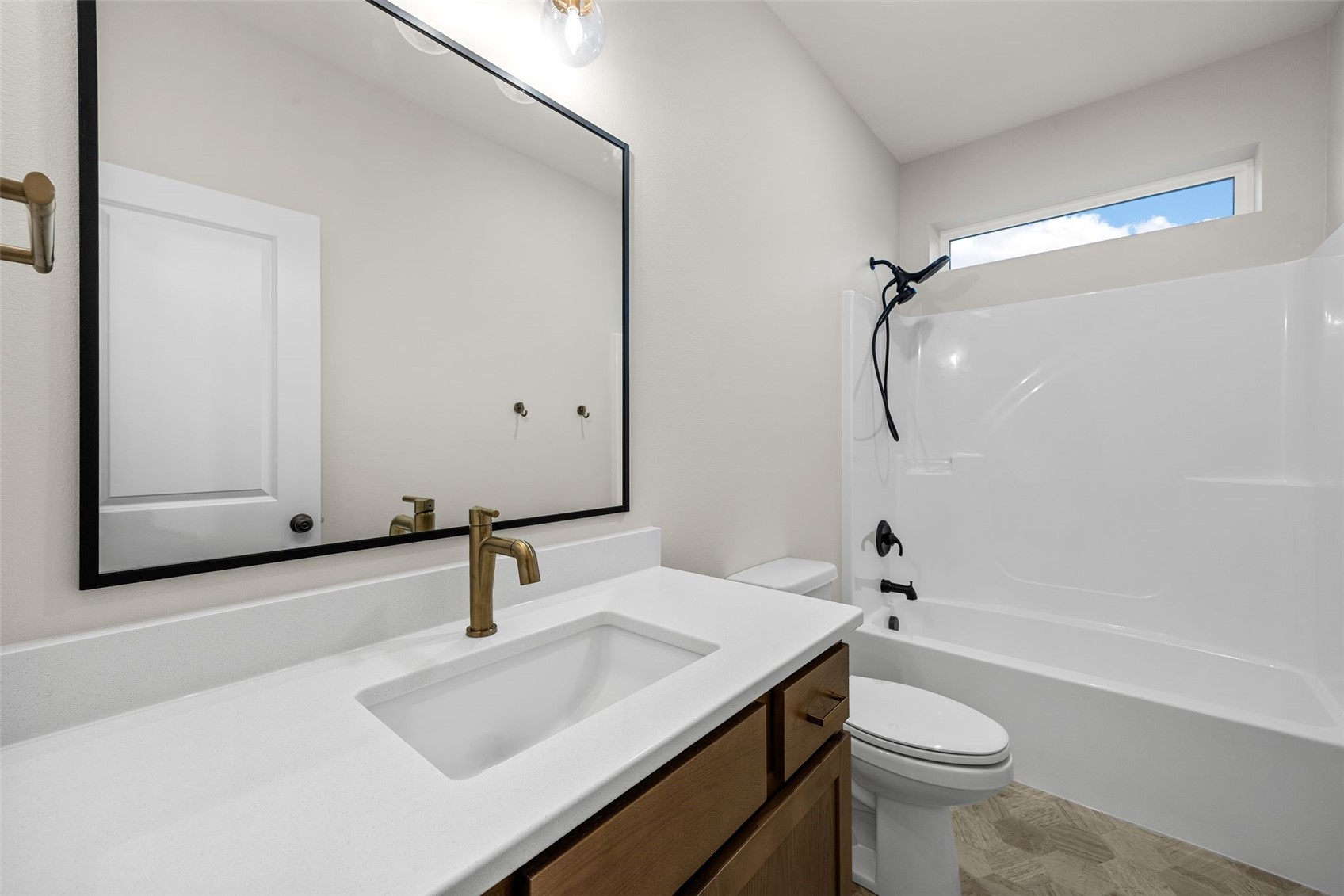 211 Meadows Field Drive NE Cedar Rapids IA 52402