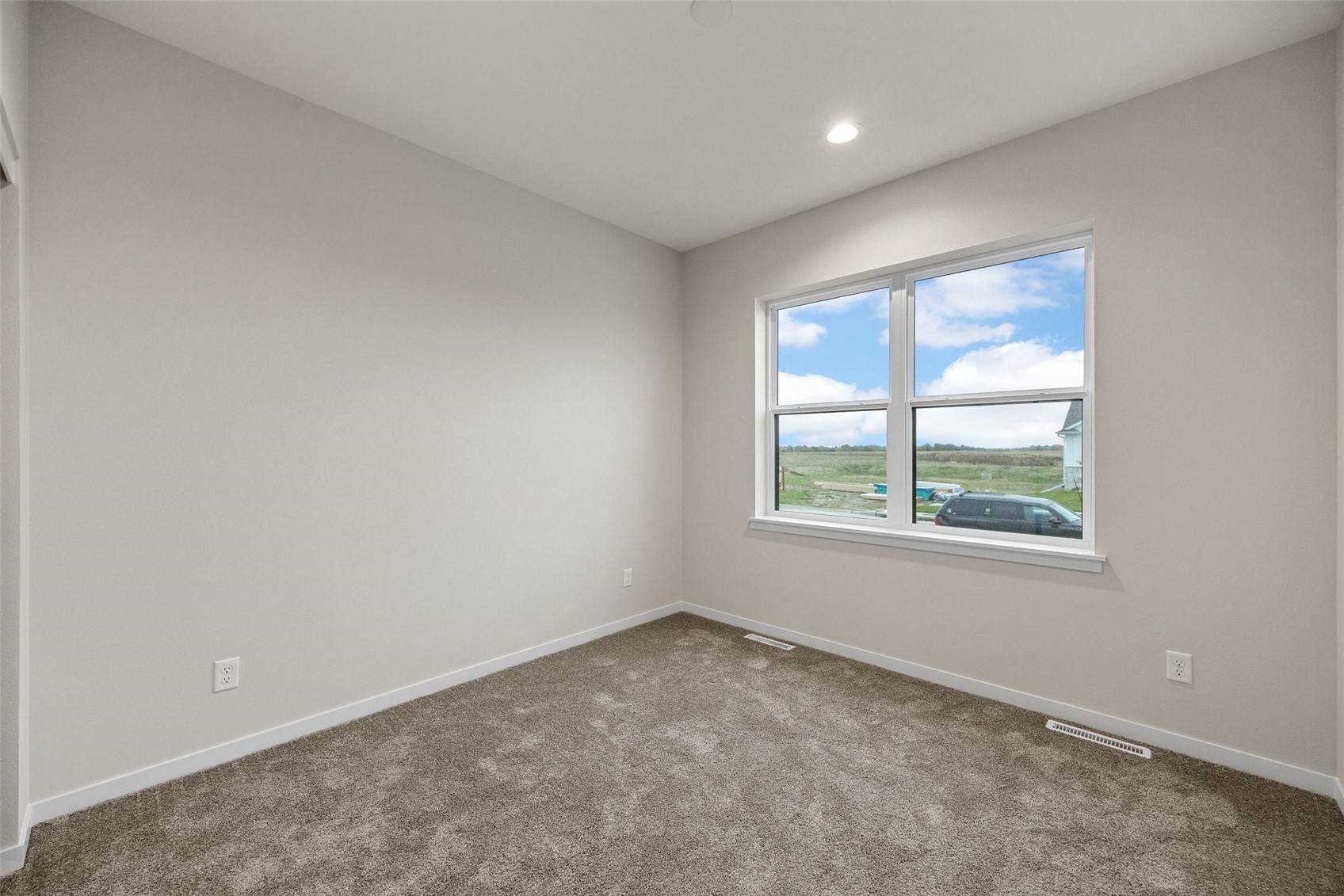 211 Meadows Field Drive NE Cedar Rapids IA 52402