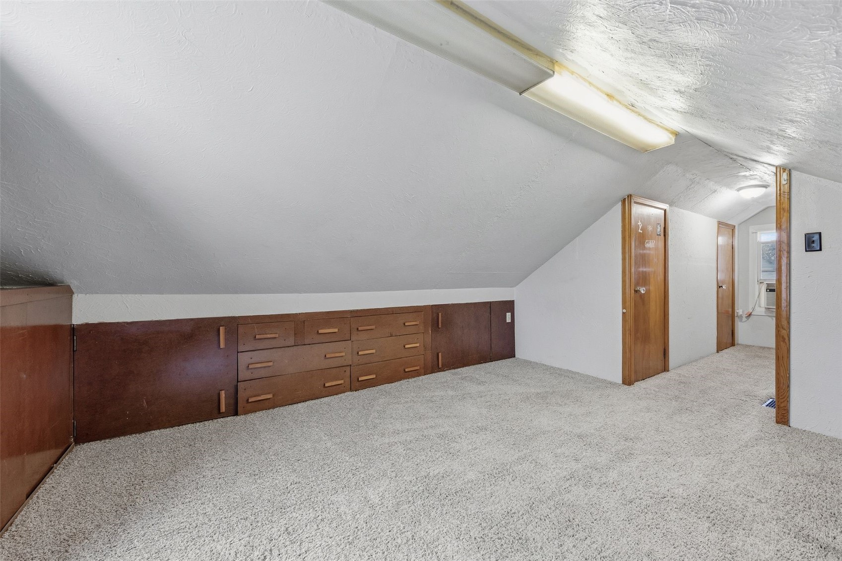 915 Center Point Road NE Cedar Rapids IA 52402