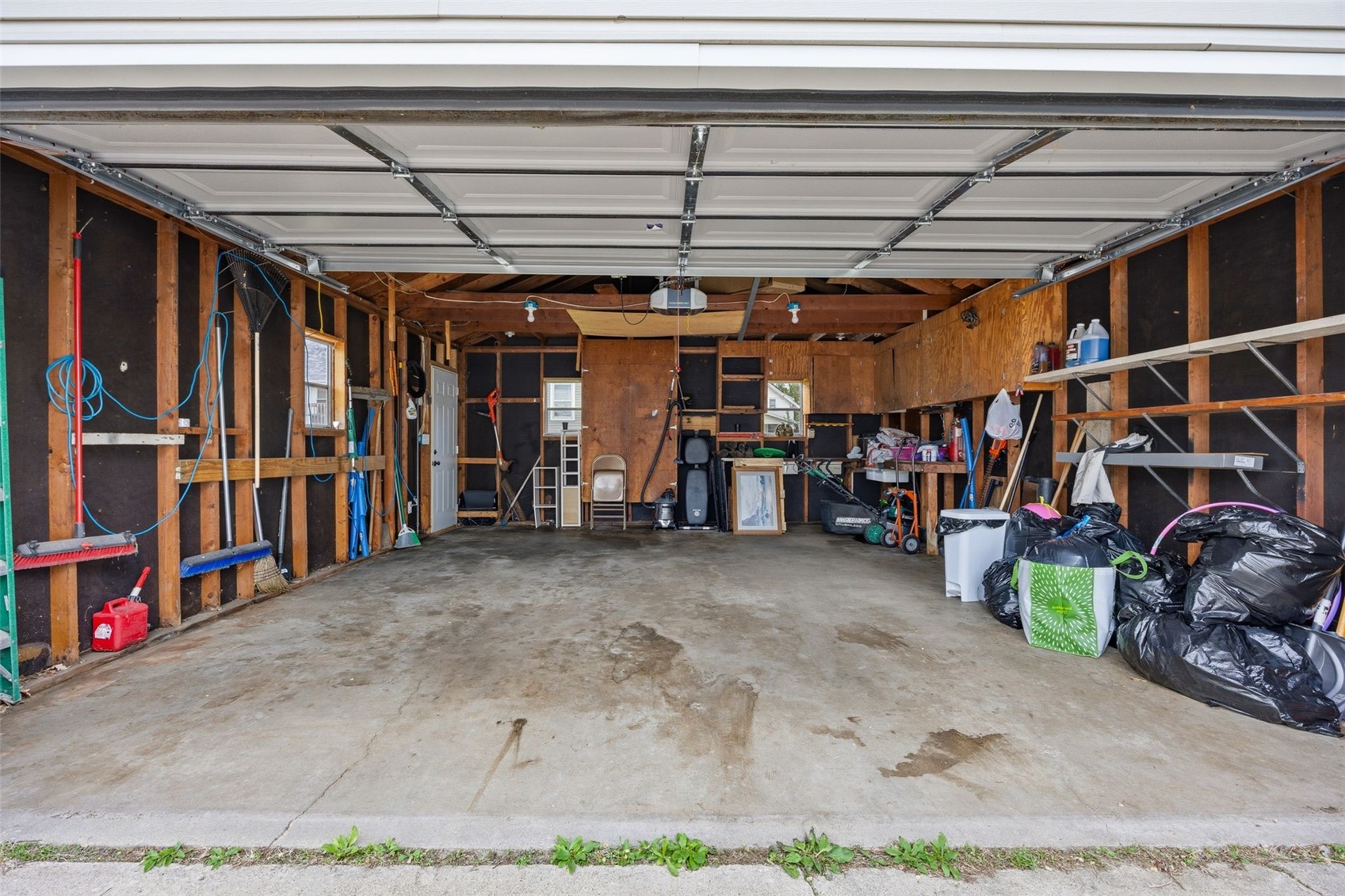 915 Center Point Road NE Cedar Rapids IA 52402