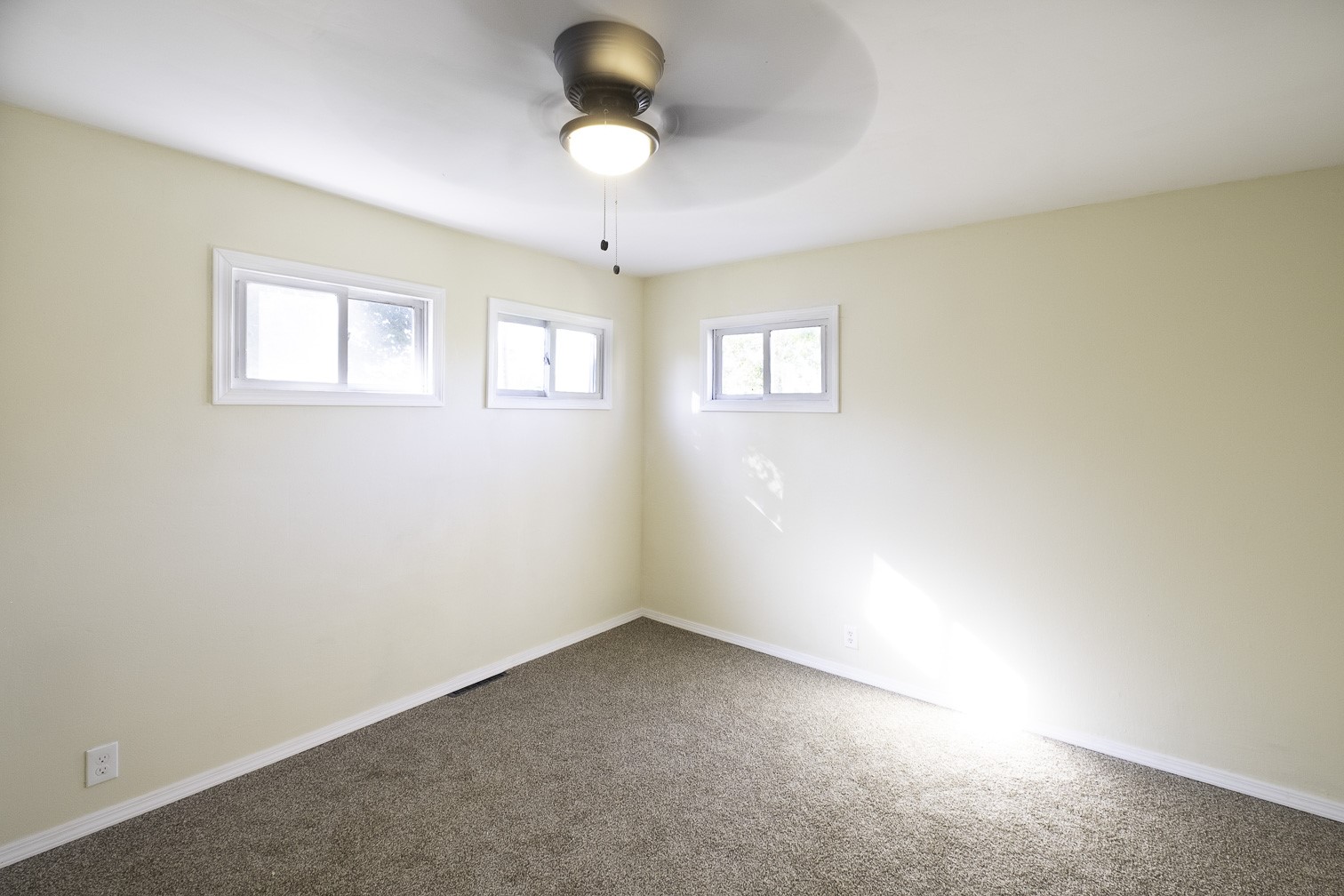 102 W Broadway Street Anamosa IA 52205