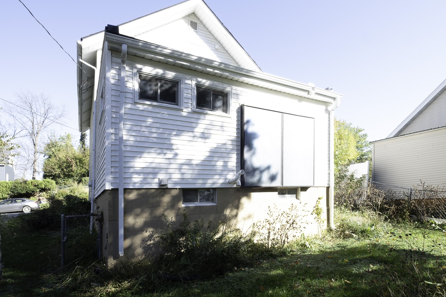 102 W Broadway Street Anamosa IA 52205