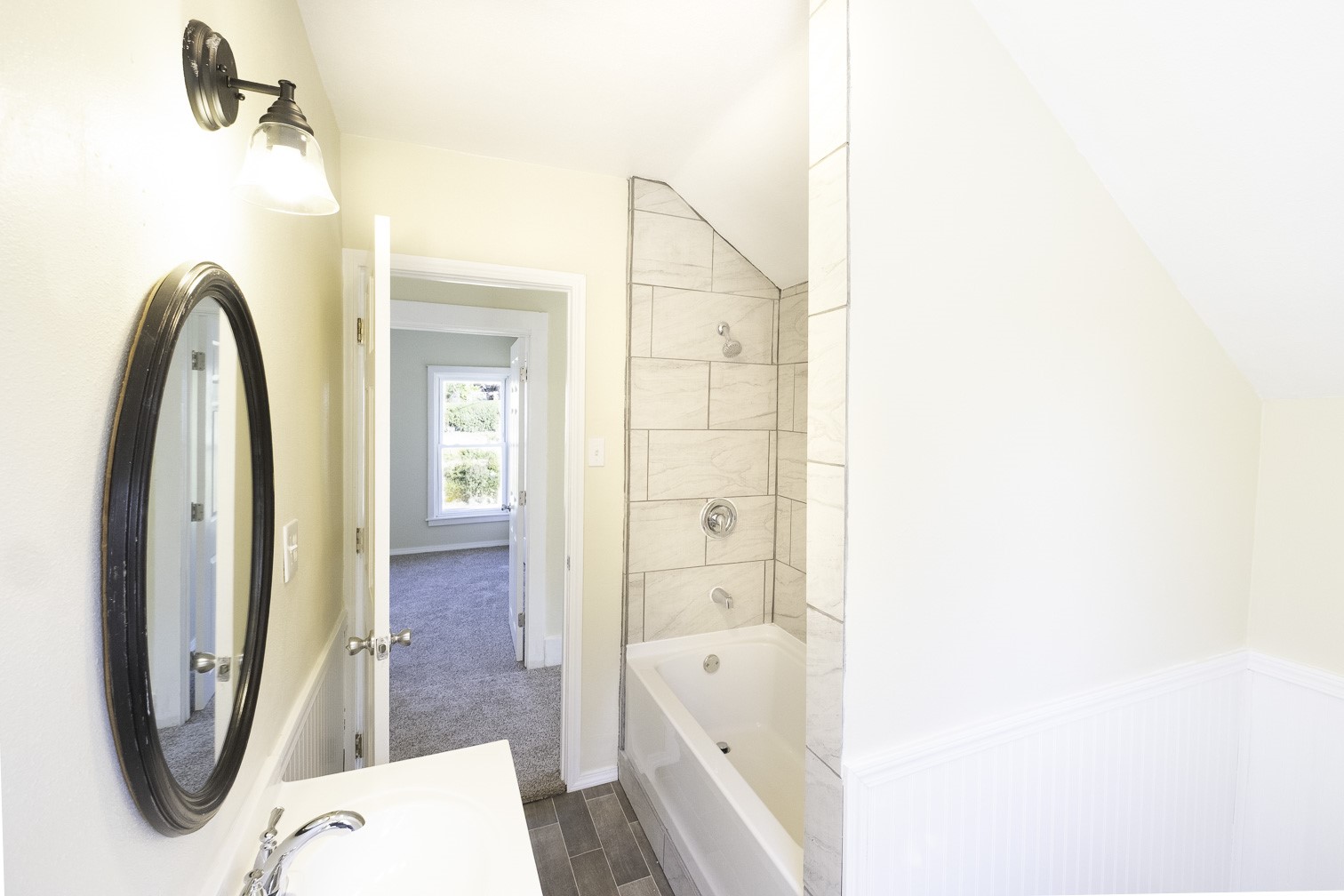 102 W Broadway Street Anamosa IA 52205