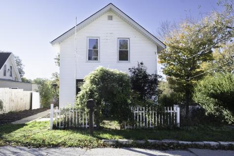 102 W Broadway Street Anamosa IA 52205