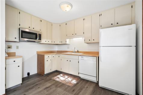 805 Pawnee Drive NW Cedar Rapids IA 52405