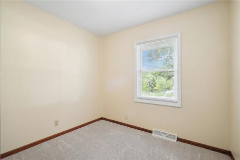 805 Pawnee Drive NW Cedar Rapids IA 52405