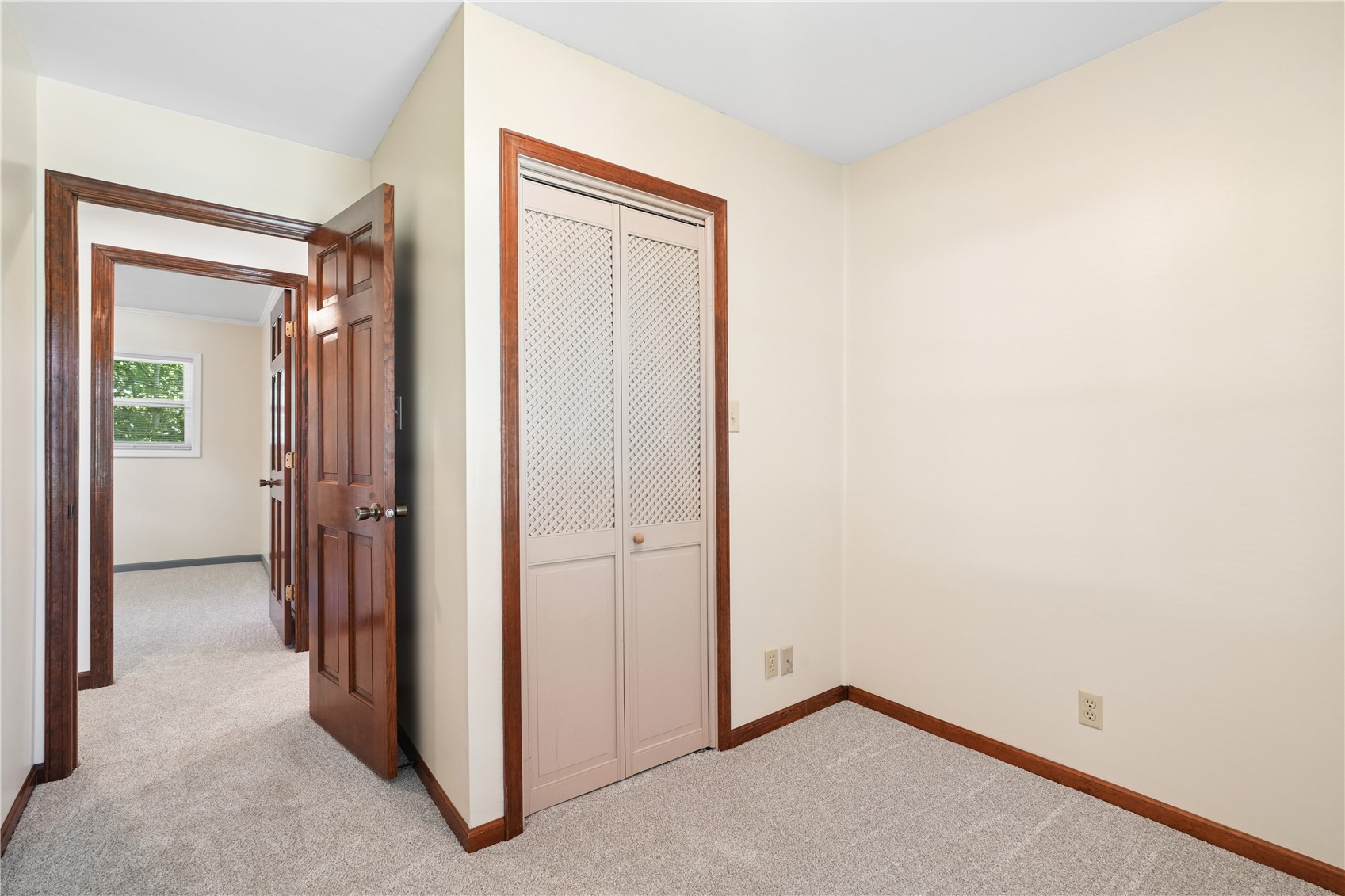 805 Pawnee Drive NW Cedar Rapids IA 52405