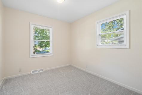 805 Pawnee Drive NW Cedar Rapids IA 52405