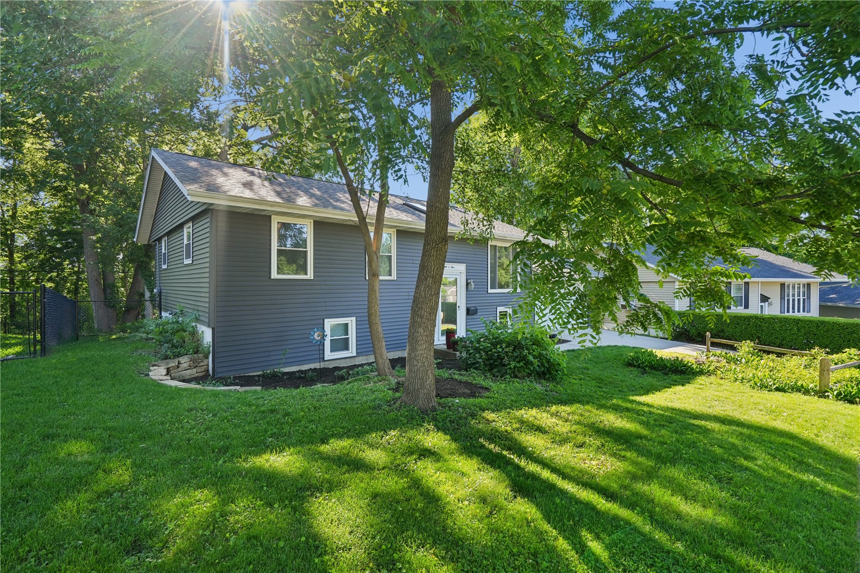 805 Pawnee Drive NW Cedar Rapids IA 52405