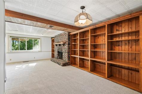 805 Pawnee Drive NW Cedar Rapids IA 52405